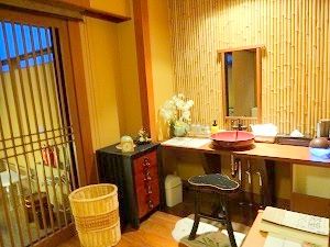 琵琶湖暖灯館きくのや